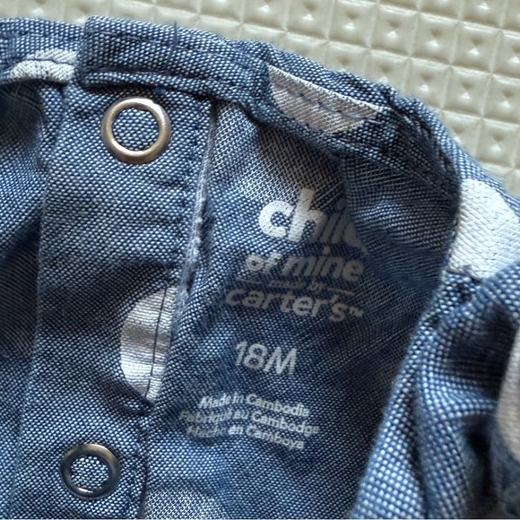 Carter's|Baby girl two piece matching set in Blue & White Polka Dot•top & shorts - Picture 5 of 6